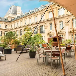 4* מלון Crowne Plaza Republique By Ihg