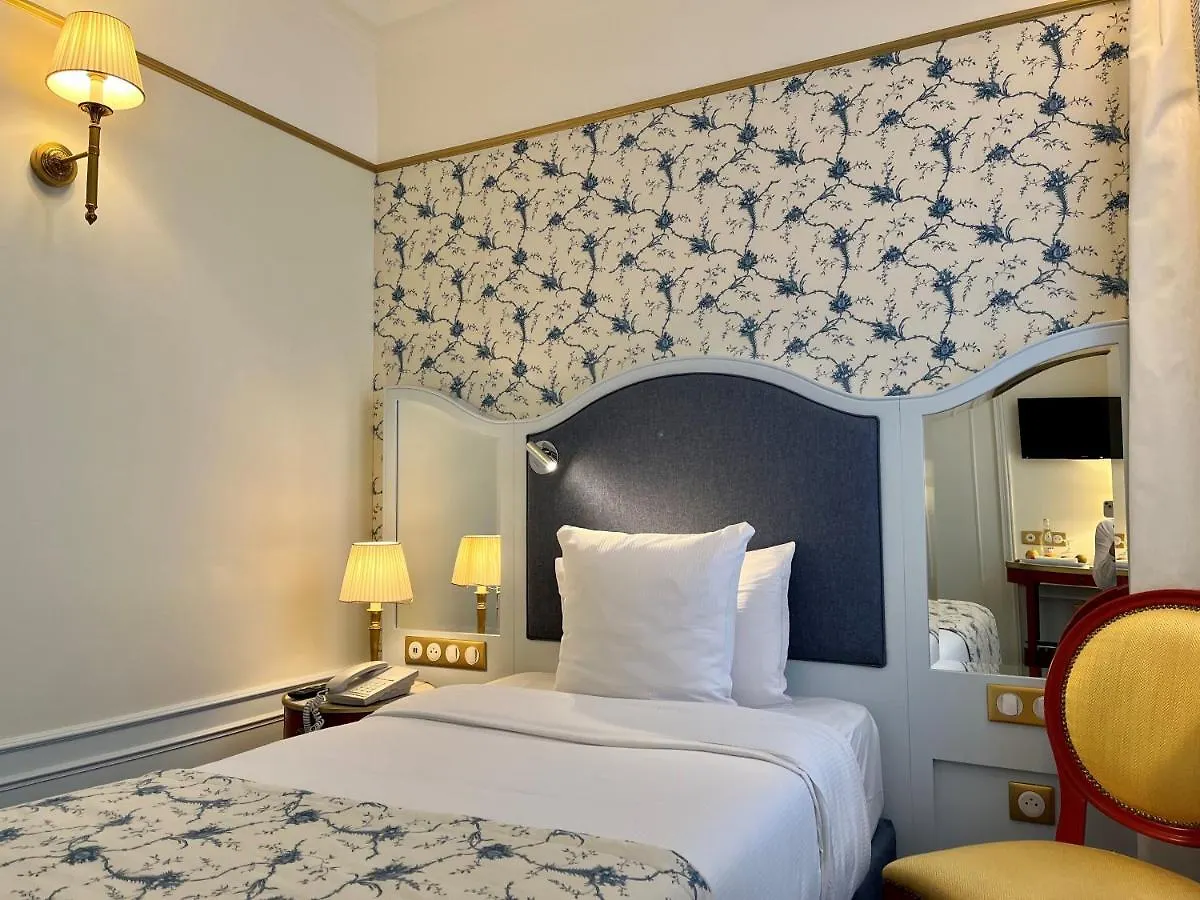 Hotel Mayfair פריז