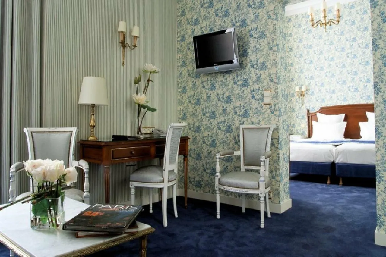 Hotel Mayfair Paris France