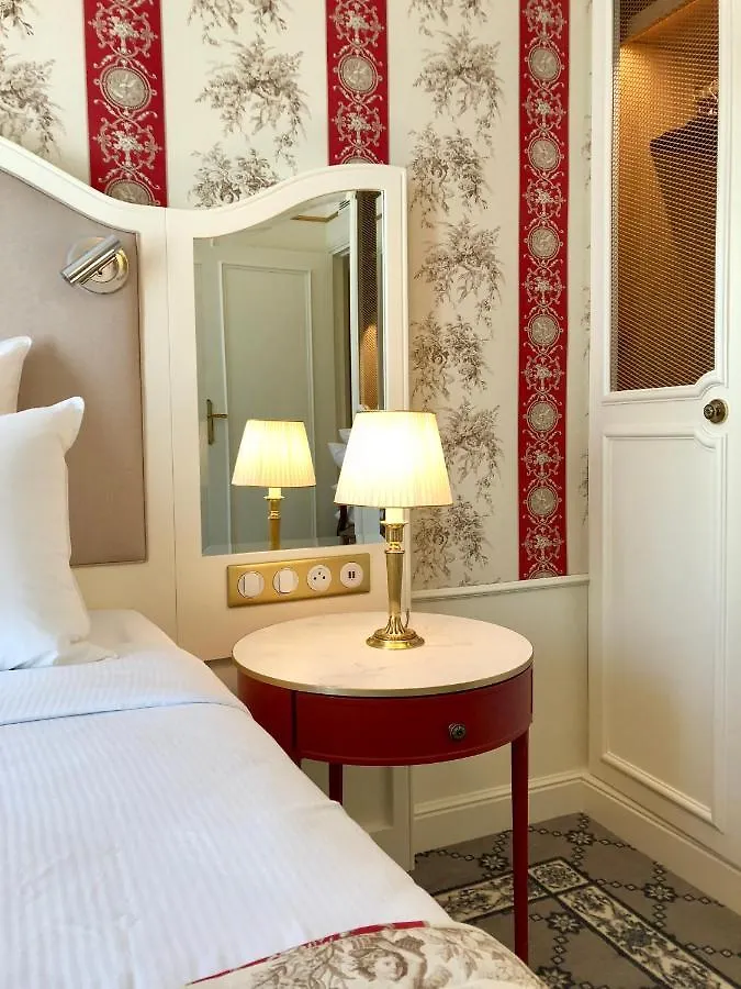 Hotel Mayfair Paris 4*,